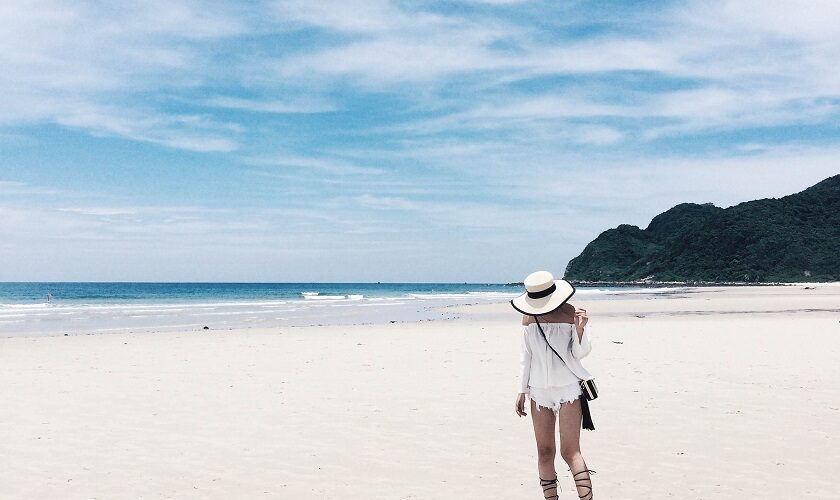 Kinh nghiệm khám phá dòng sông đôi bờ cát trắng Quan Lạn