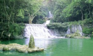 Chia Sẻ Kinh Nghiệm Du Lịch Khoang Xanh Suối Tiên 1 Ngày Trọn Bộ