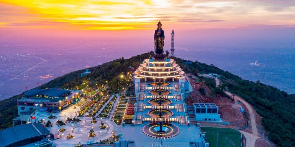 Các Điểm Tham Quan Phù Hợp Khi Kết Hợp Tour Núi Bà Đen